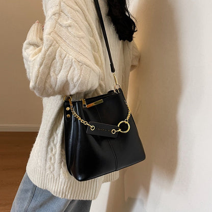 Pearl - Crossbody Shoulder Bag With Wide Shoulder Strap