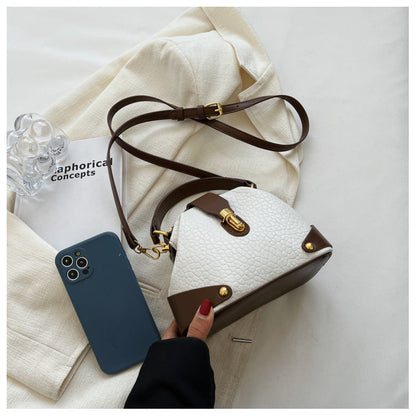 Tahlia - Korean Retro Lychee Pattern Handbag