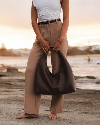 Sophia Handbag - White Complimentary Matching Make-up Bag