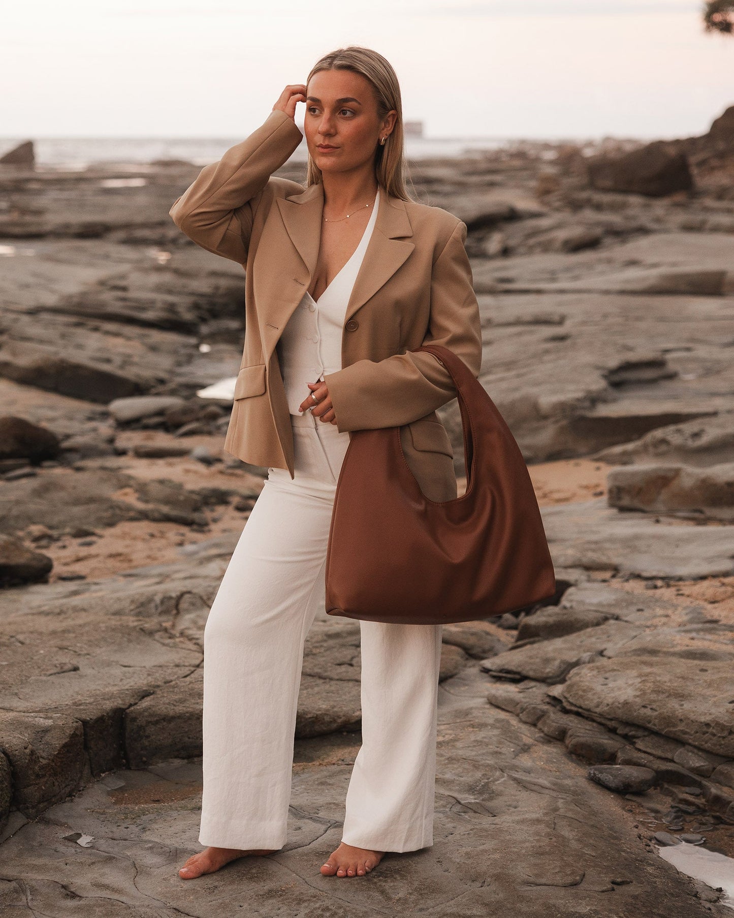 Sophia Handbag - White Complimentary Matching Make-up Bag