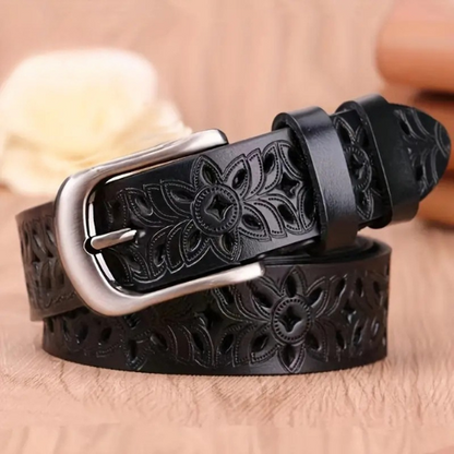 Monika's classic leather belt