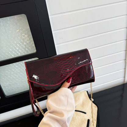 Adeline - Serpentine Chain Shoulder Messenger Bag